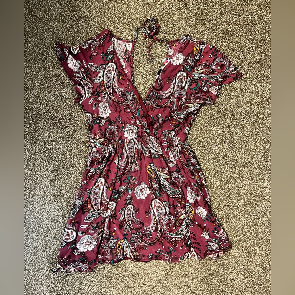 Burgundy paisley print dress, Size XL.